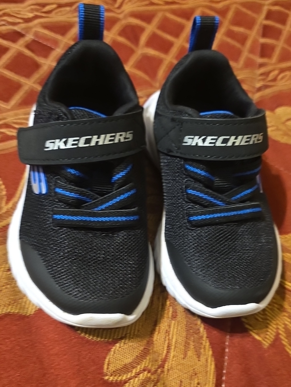 Skechers Toddler Black and Blue Hook-and-Loop Athletic Sneakers [Size 5]